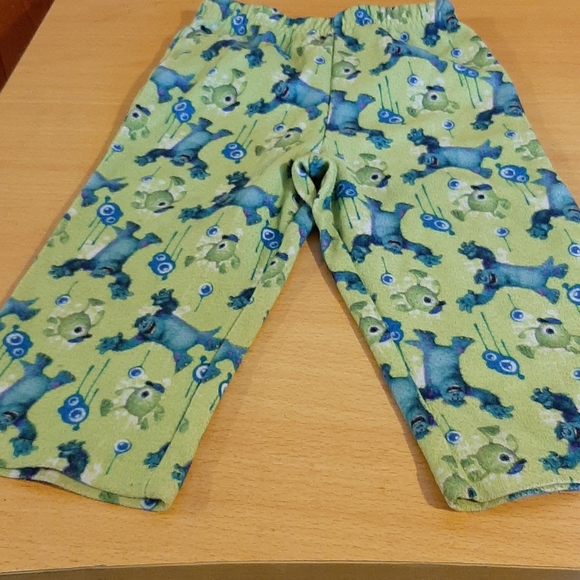 💜4/$20💜 Monsters Inc Pajamas - Picture 7 of 7